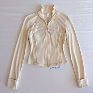 ❌ SOLD Lululemon Define Cropped Jacket *Nulu Butter Cream Size 4